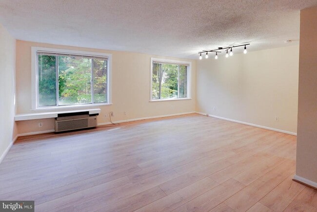 Photo - 1730 Arlington Blvd Unit 406