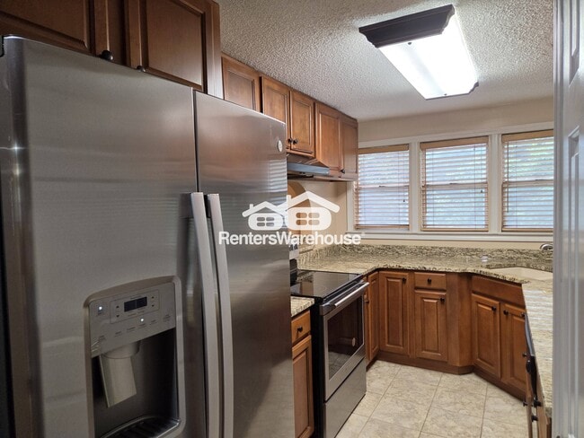 Photo - 203 Ivy Green Ln SE