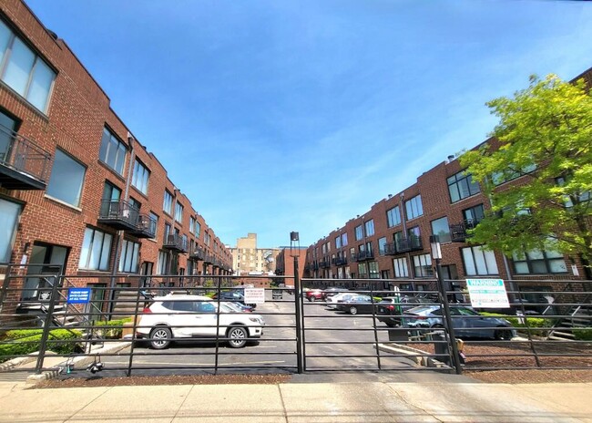 Photo - 947 W Grace St Condo Unit 201G