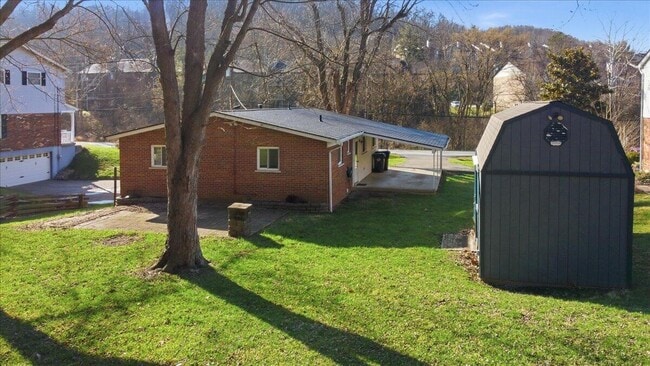 Photo - 115 Moock Rd