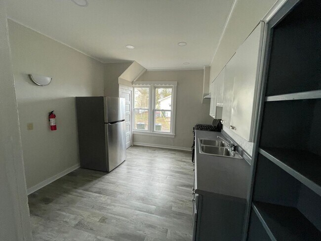 Photo - 319 18th St N Unidad 1