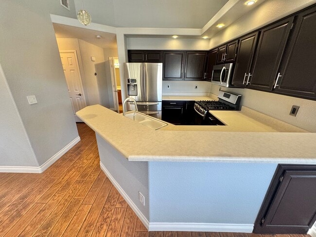 Photo - Spacious 2 bedroom condo with detached garage!!