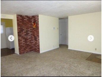 Photo - 18 E St NE