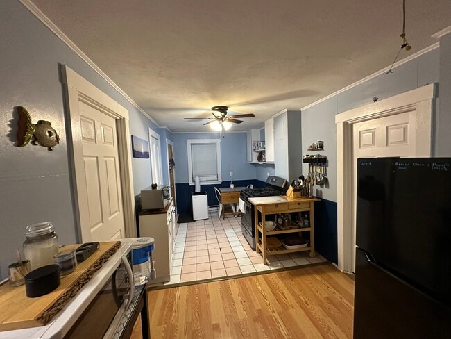 Building Photo - 11 Prospect St Unit 3rd Florr
