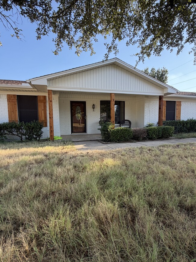 319 Allen Dr