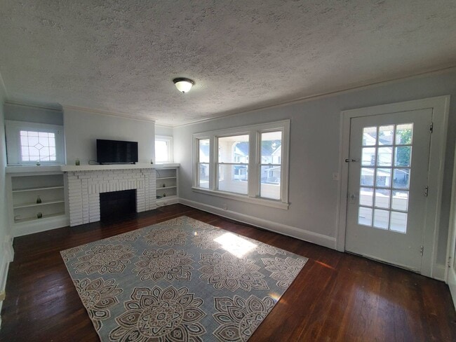Photo - 15711 Grovewood Ave Unit 2