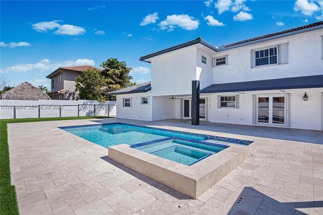 Building Photo - 4604 SW 159th Ave