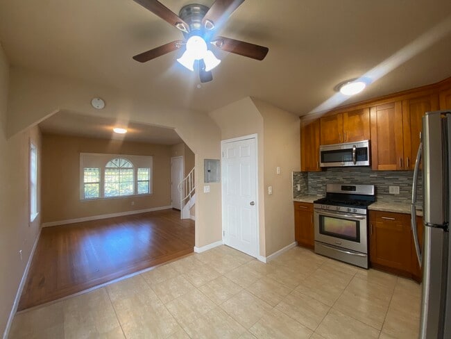 Photo - 869 MacArthur Blvd Unit #A