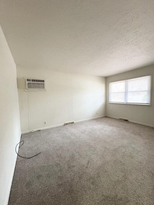 Photo - 200 S Grove St Unit A