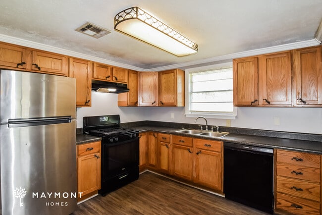 Photo - 732 Mimosa Rd