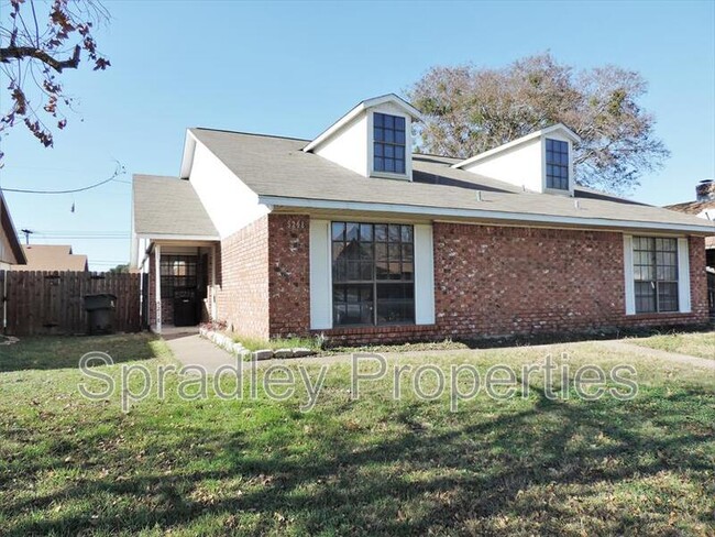 Photo - 5218 Davy Crockett Townhome