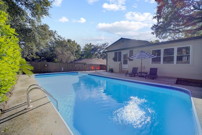 Photo - 1024 Juniper Ave