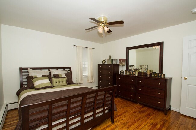 Photo - Plainfield Village