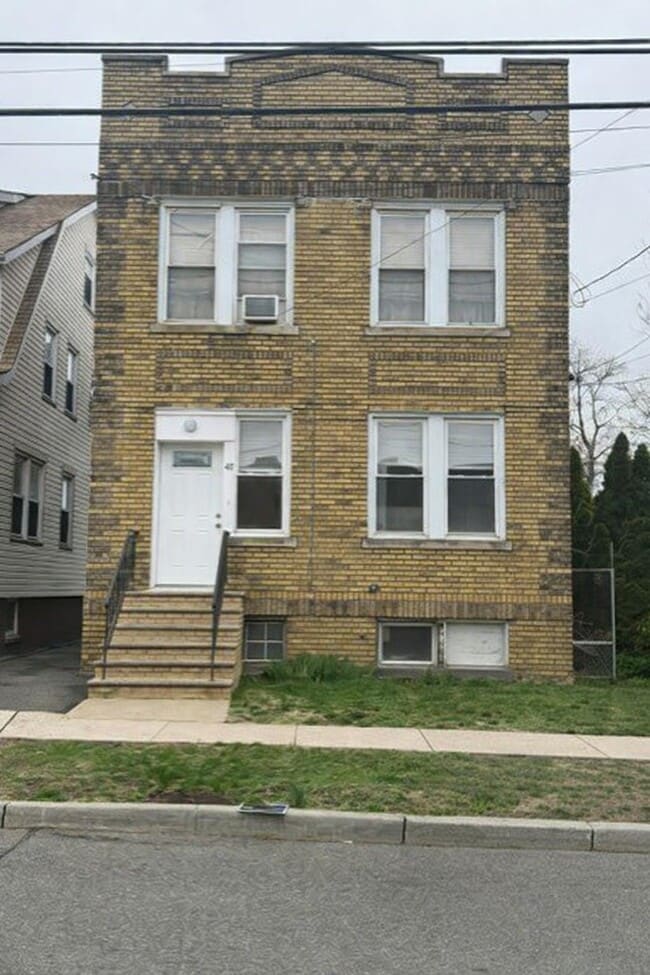 Building Photo - 48 Hancox Ave