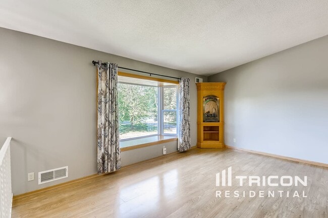 Photo - 3409 Brookview Dr