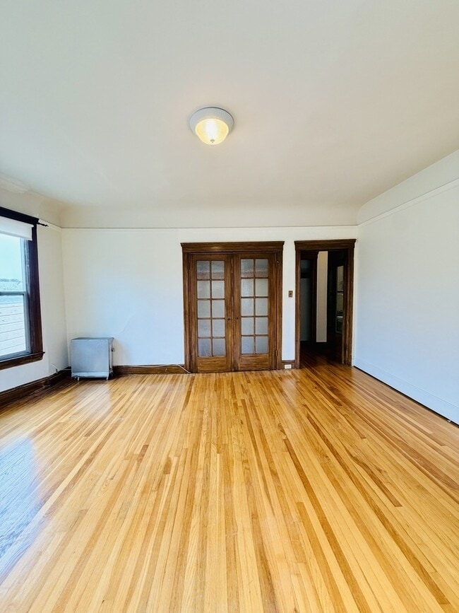 405 6th Ave