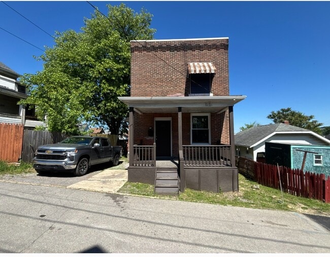 Photo - 105 S 9th Ave