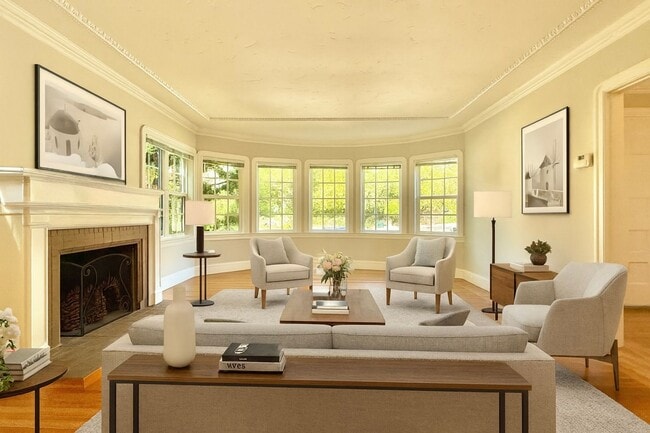 Photo - Upper Rockridge 3 Bedroom Home