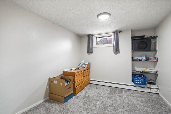 917 Elizabeth St Unit 1