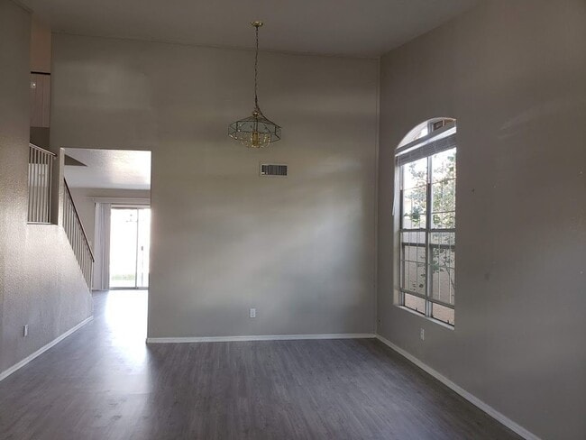 Building Photo - 1782 W Springfield Way