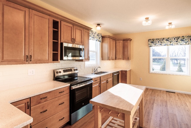 Photo - 4487 Straight Arrow Rd