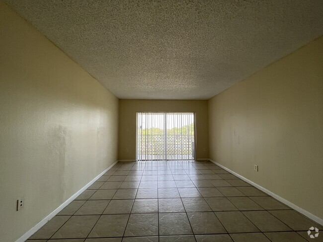 Building Photo - 3600 NW 21st St Rental