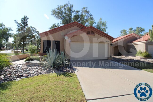 Building Photo - 602 N Cobblestone St Rental