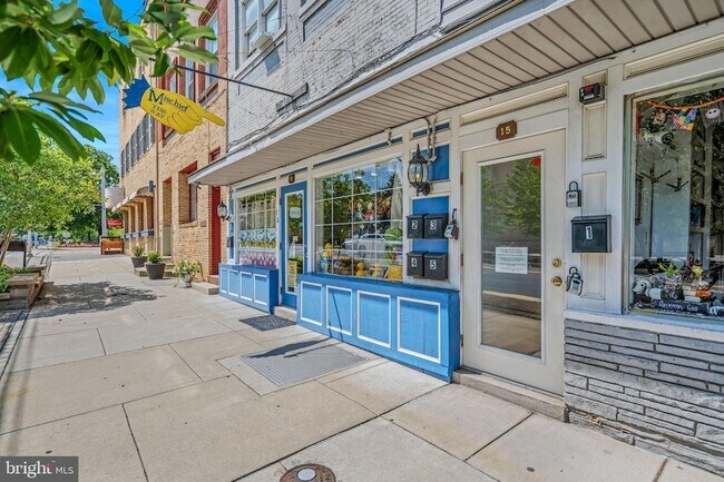 15 N Washington St Unit 5