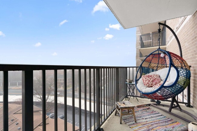 Photo - All-Inclusive Luxury Living in Rockville Town Center** Unit Apartment 1008