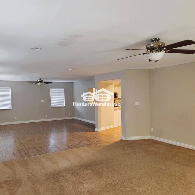 Photo - 358 W Hackamore Ave