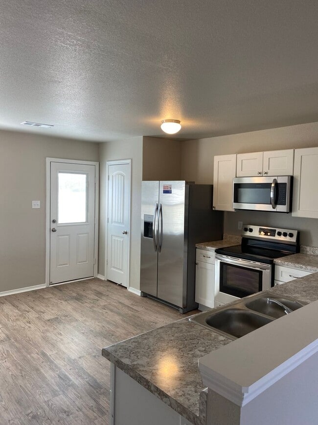Photo - Pre-Leasing Now! Spacious Four Bedroom | Two Bathroom Home in Jonesboro
