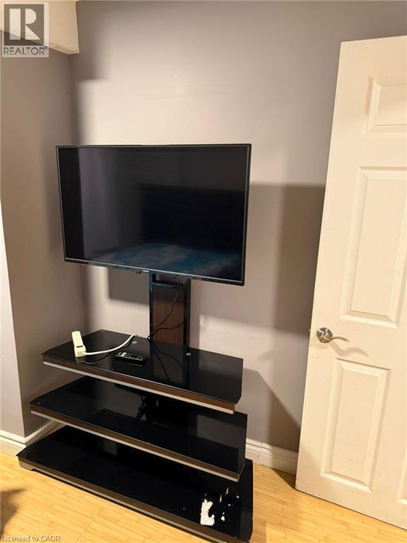 Photo - 49 Starview Crescent