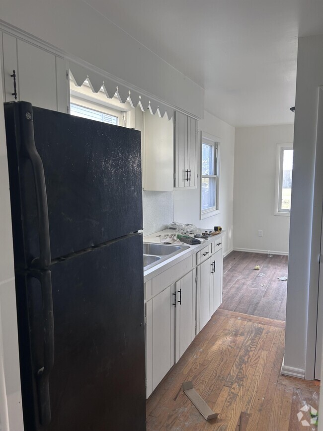 Building Photo - 418 N 2nd St Rental
