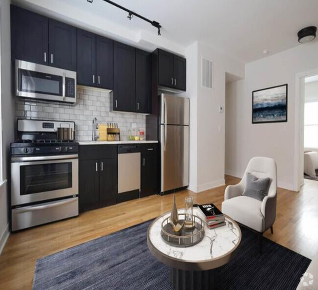 Building Photo - 2203 W Eastwood Ave Unit 2SE Rental