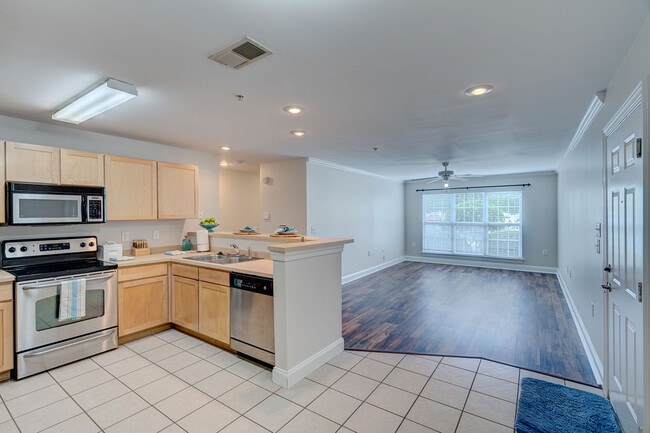 Photo - 2820 Bloomfield Ln