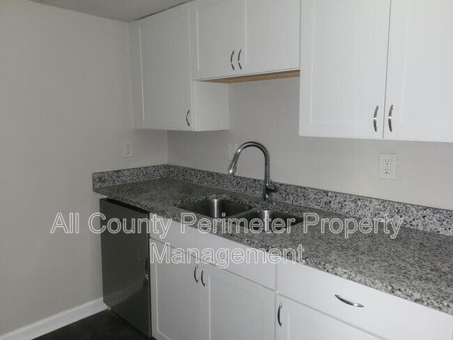 Photo - 1867 Myrtle Dr SW Unit 26