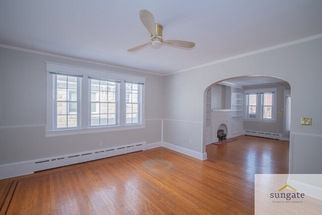 Photo - 3043 Pinewood Ave Unit 1