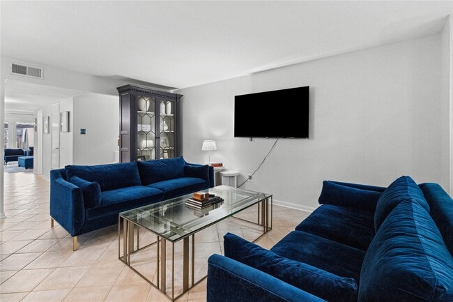Photo - 12997 Trail Hollow Dr
