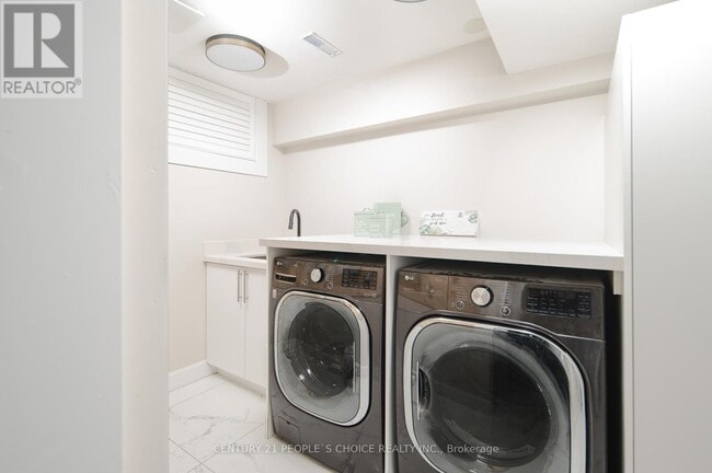 Photo - 37 Bentworth Ave