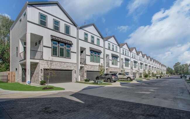 Photo - 5309 Donovan Gdns Ln