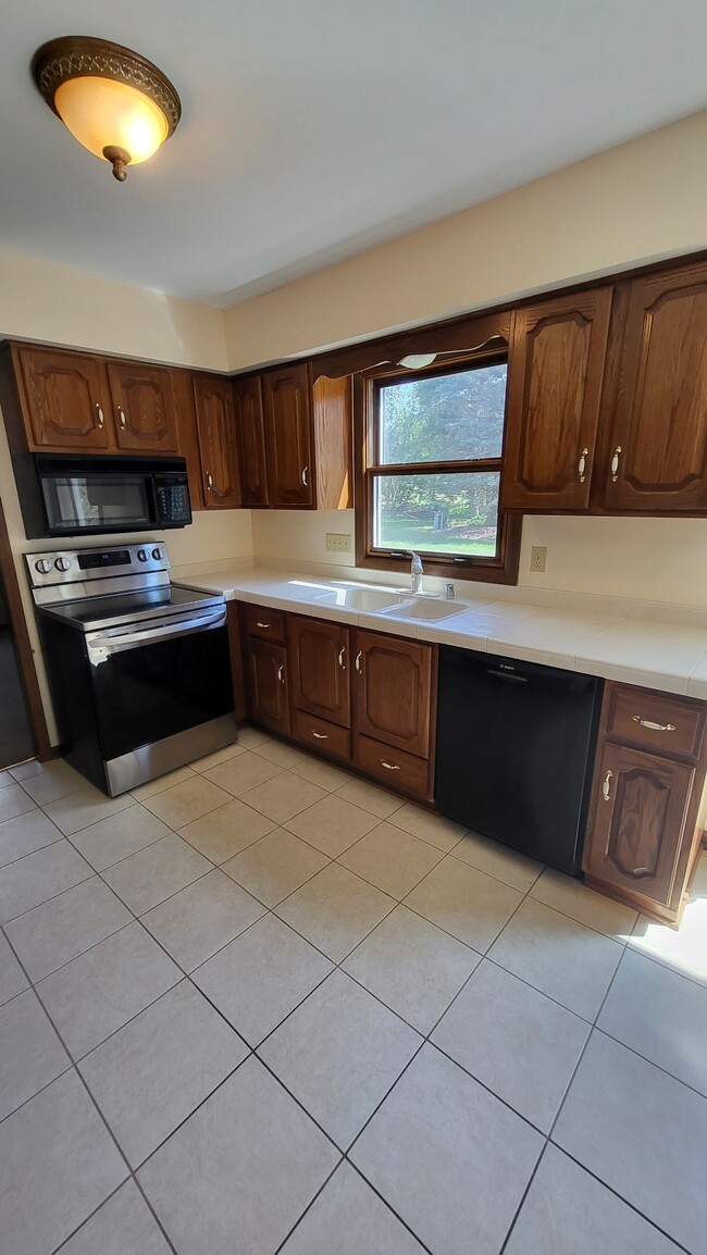 Photo - 2920 Nassau Dr