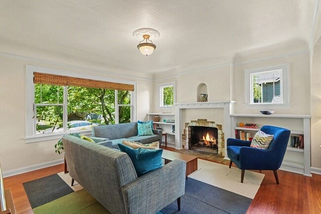 Photo - 351 NW 84th St
