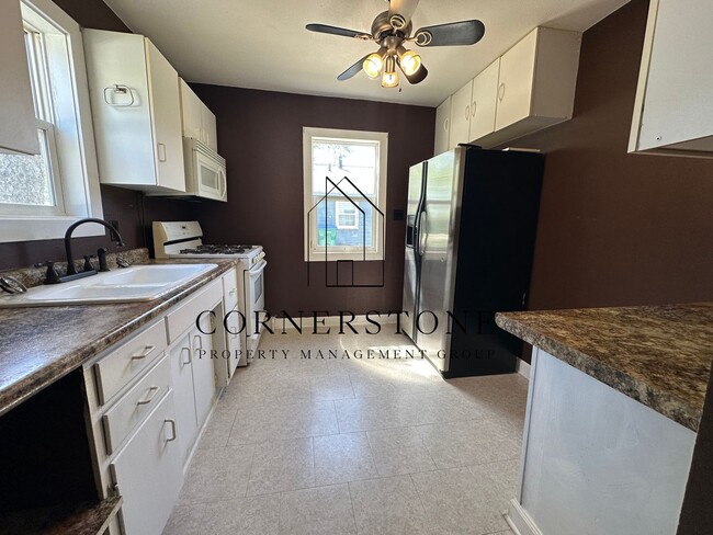 Photo - 515 Pleasant St