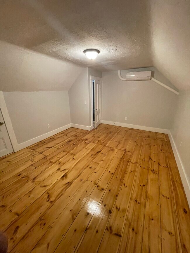 BEDROOM 1 - 403 Beacon St Unit 3