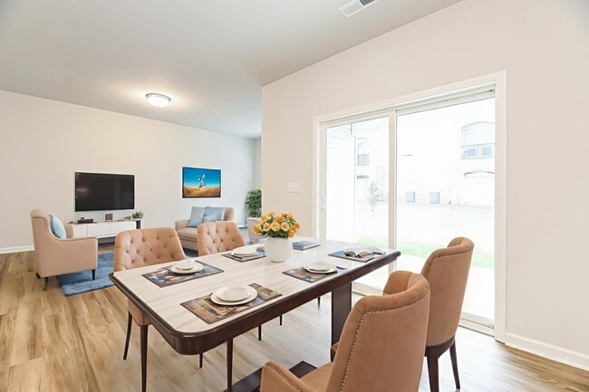 Photo - 2860 Summer Townes Wy