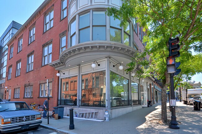 Photo - 244 Weybosset St Unidad 305