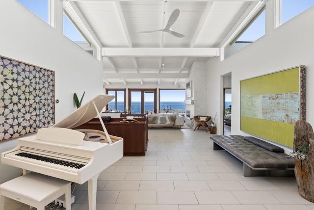 Photo - 1370 Neptune Ave