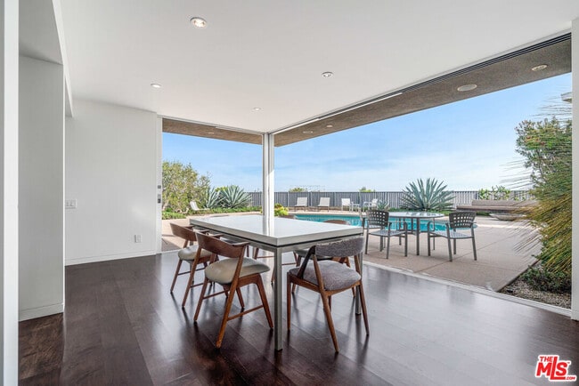 Photo - 686 Enchanted Way