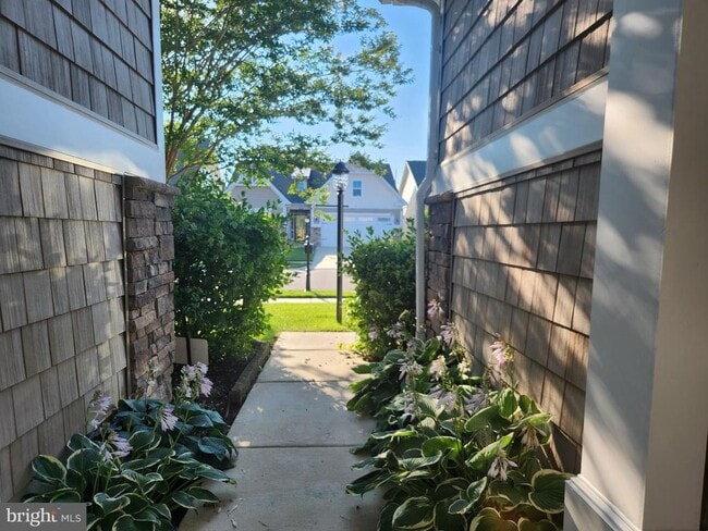 Photo - 12 Whistling Duck Dr