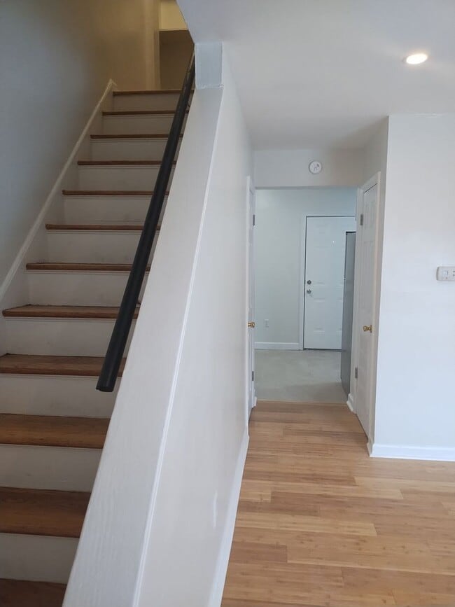 Photo - 104 Poe St Unidad Apt A